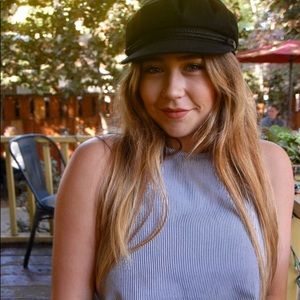 Meet your Posher, Gia